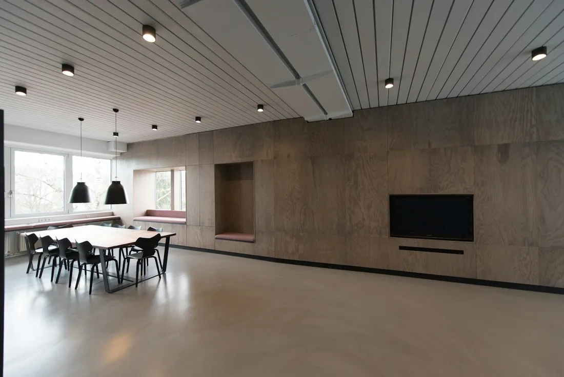 Illustrative clean office interior, not The Free Website Team premises or a client facility